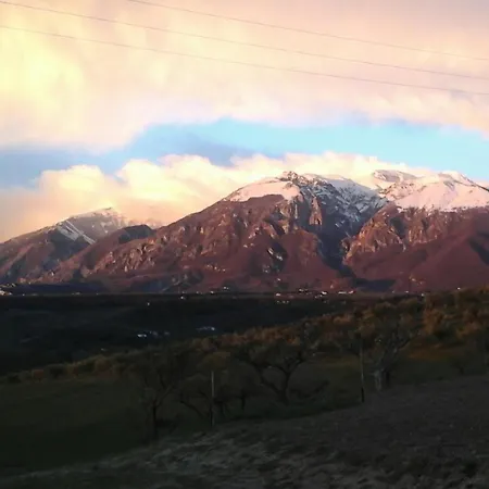 Casa Con Vista Rentals, Honeysuckle *