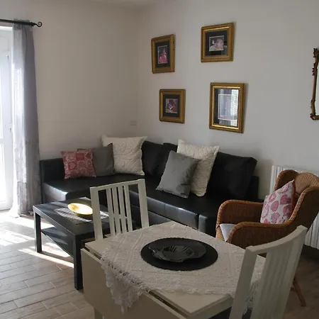 Casa Con Vista Rentals, Honeysuckle Apartmán Guardiagrele