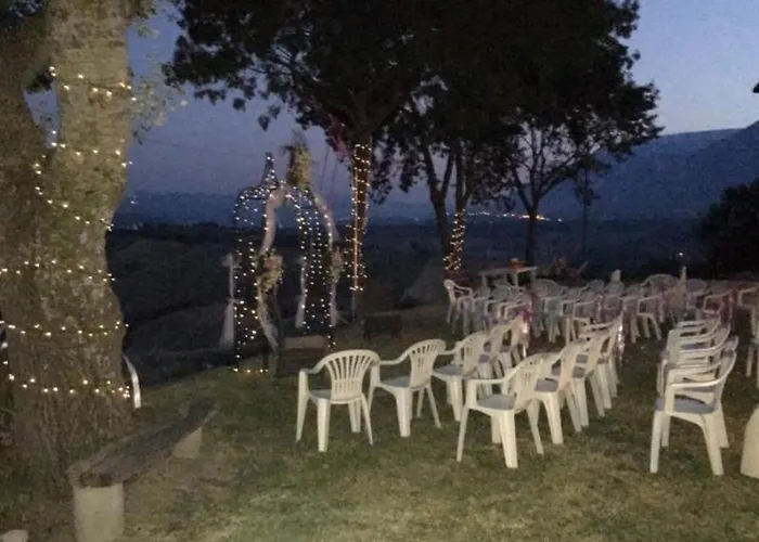 Casa Con Vista Rentals, Honeysuckle *