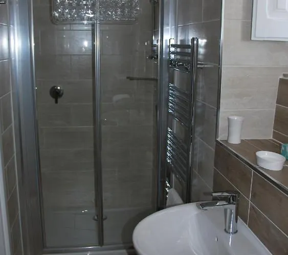 Casa Con Vista Rentals, Honeysuckle *