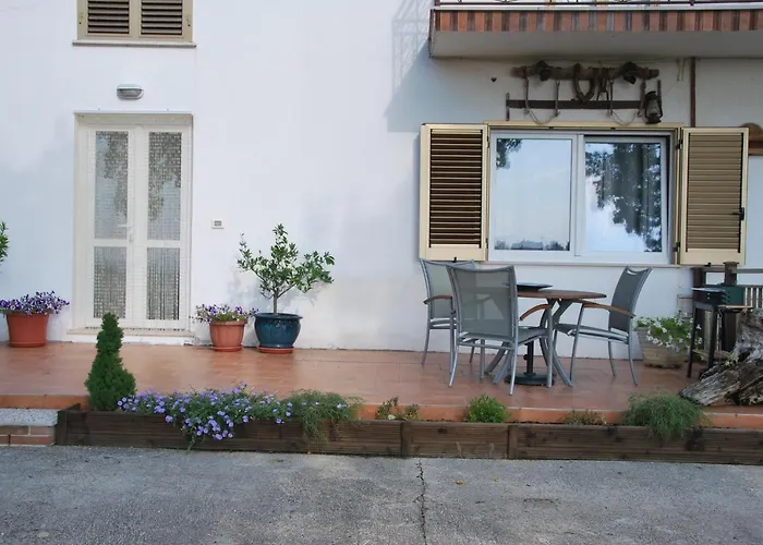 Casa Con Vista Rentals, Honeysuckle * גוארדיאגרלה